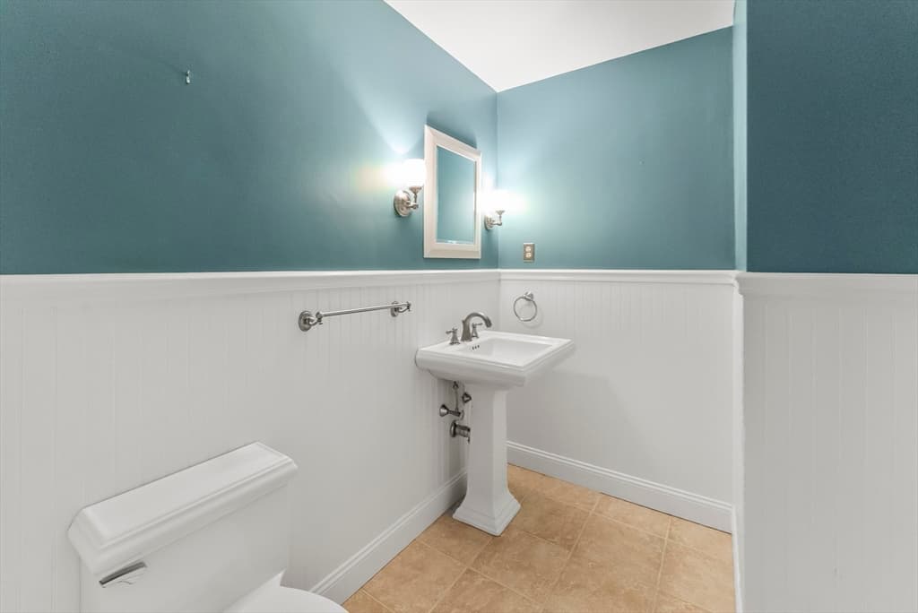 Condominium at 42 Fairway Dr, Plymouth MA 02360, Plymouth, photo 16 of 39