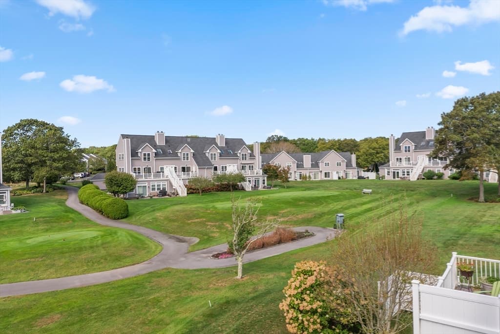 Condominium at 42 Fairway Dr, Plymouth MA 02360, Plymouth, photo 31 of 39