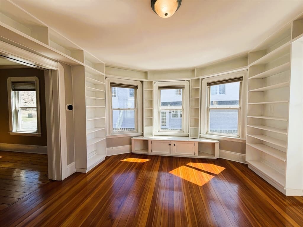 Single Family Residence at 481 Humphrey St, Swampscott MA 01907, Swampscott, photo 7 of 28