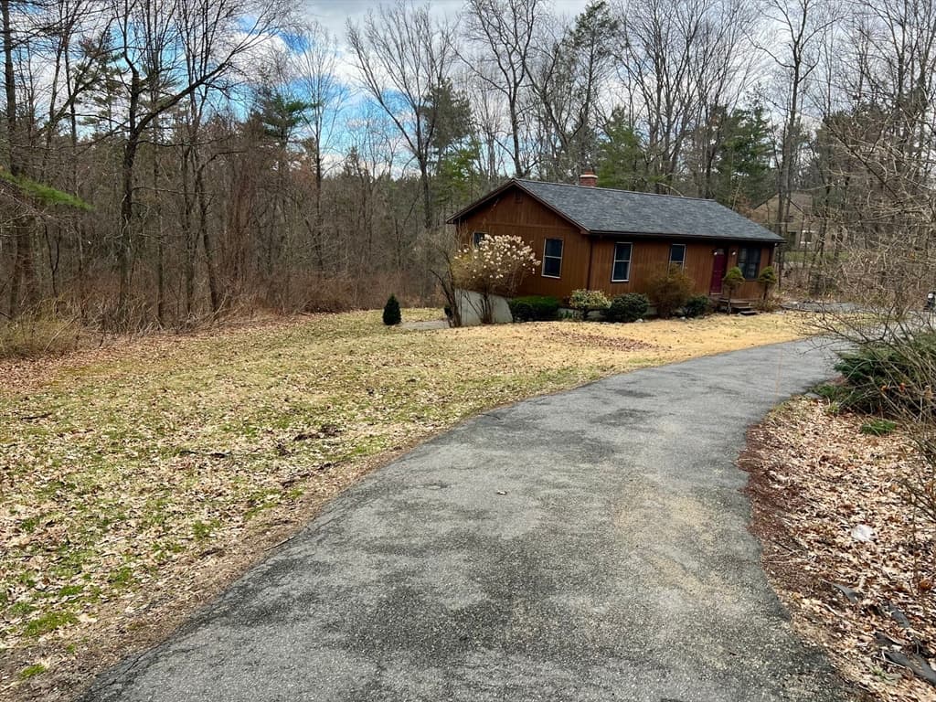 Single Family Residence at 435 Montague Rd, Sunderland MA 01375, photo 5 of 13