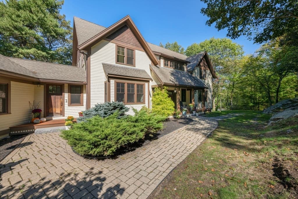 250 Meadowbrook Road, Dedham MA 02026 photo 4