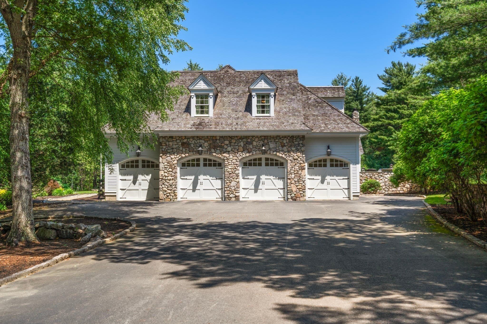 Single Family Residence at 3 Stone Bridge Lane, Milton MA 02186, Milton, photo 32 of 37