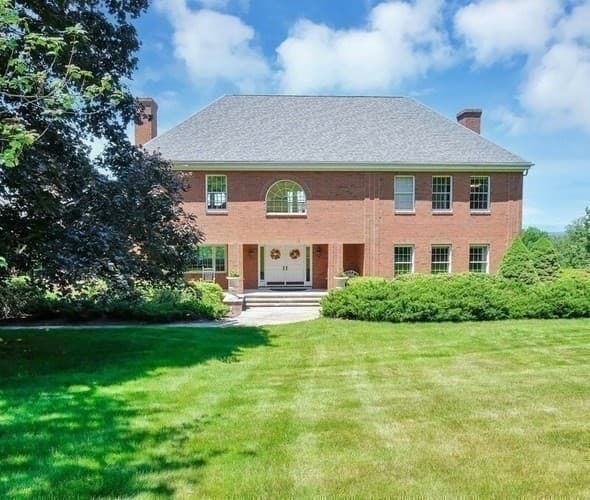 751 Ridge Rd, Wilbraham MA 01095