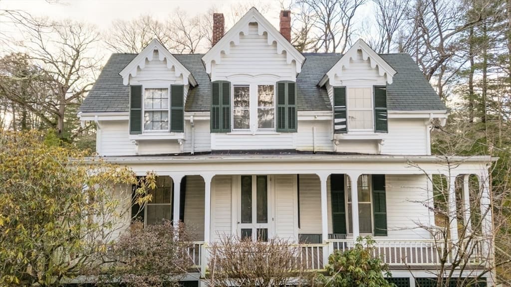 Single Family Residence at 140 Pleasant St, Newton MA 02459, Newton, photo 13 of 22