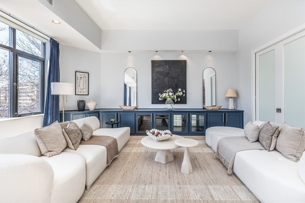 Condominium at 1180-1200 Washington # 315, Boston MA 02118, photo 3 of 27