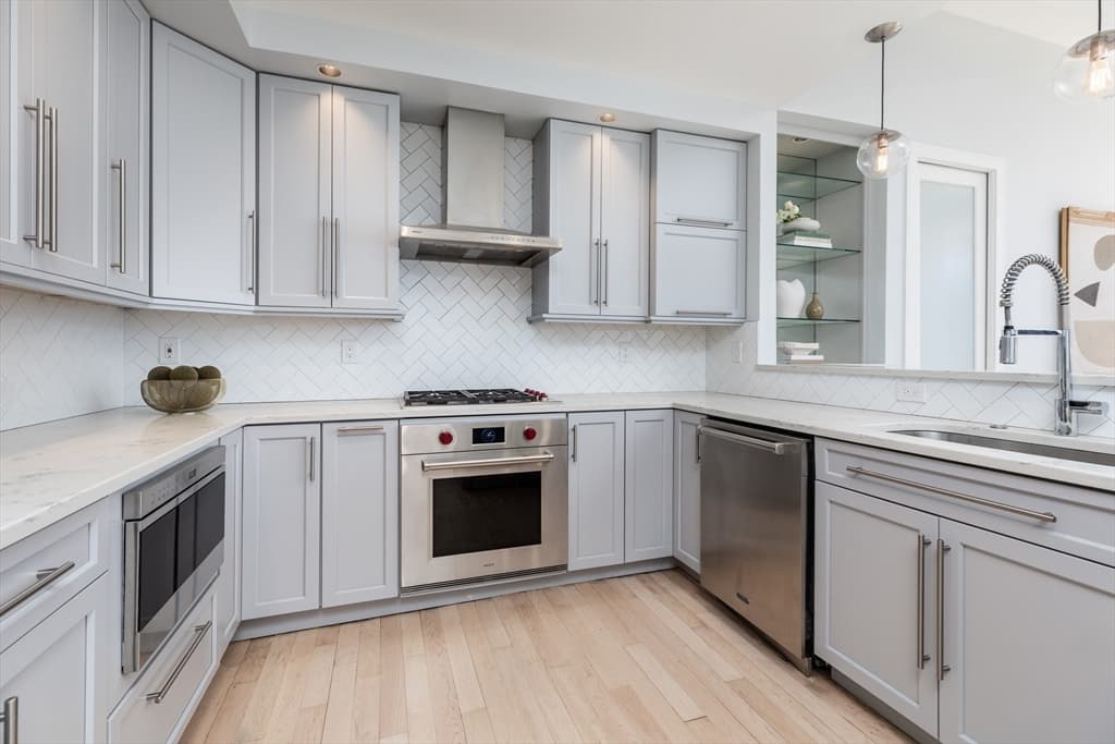 Condominium at 1180-1200 Washington # 315, Boston MA 02118, photo 9 of 27