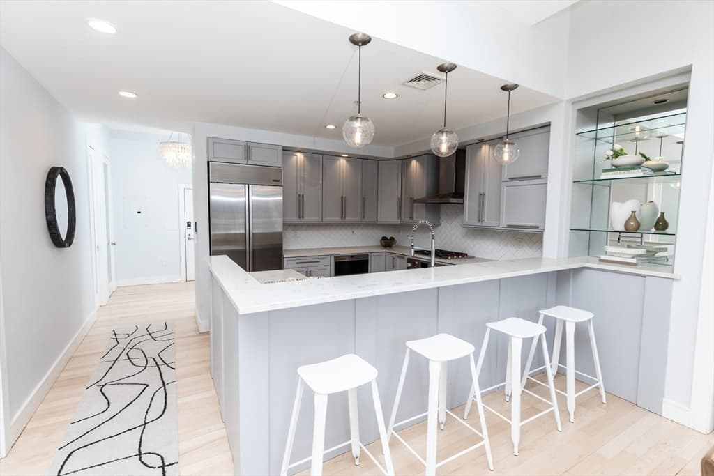 Condominium at 1180-1200 Washington # 315, Boston MA 02118, photo 10 of 27