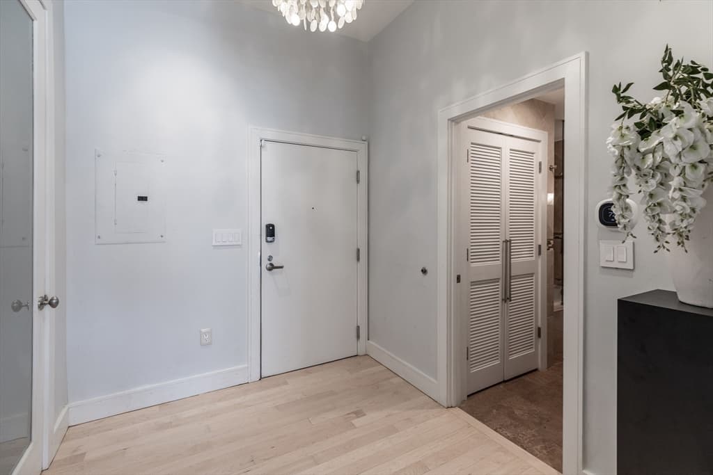 Condominium at 1180-1200 Washington # 315, Boston MA 02118, photo 18 of 27