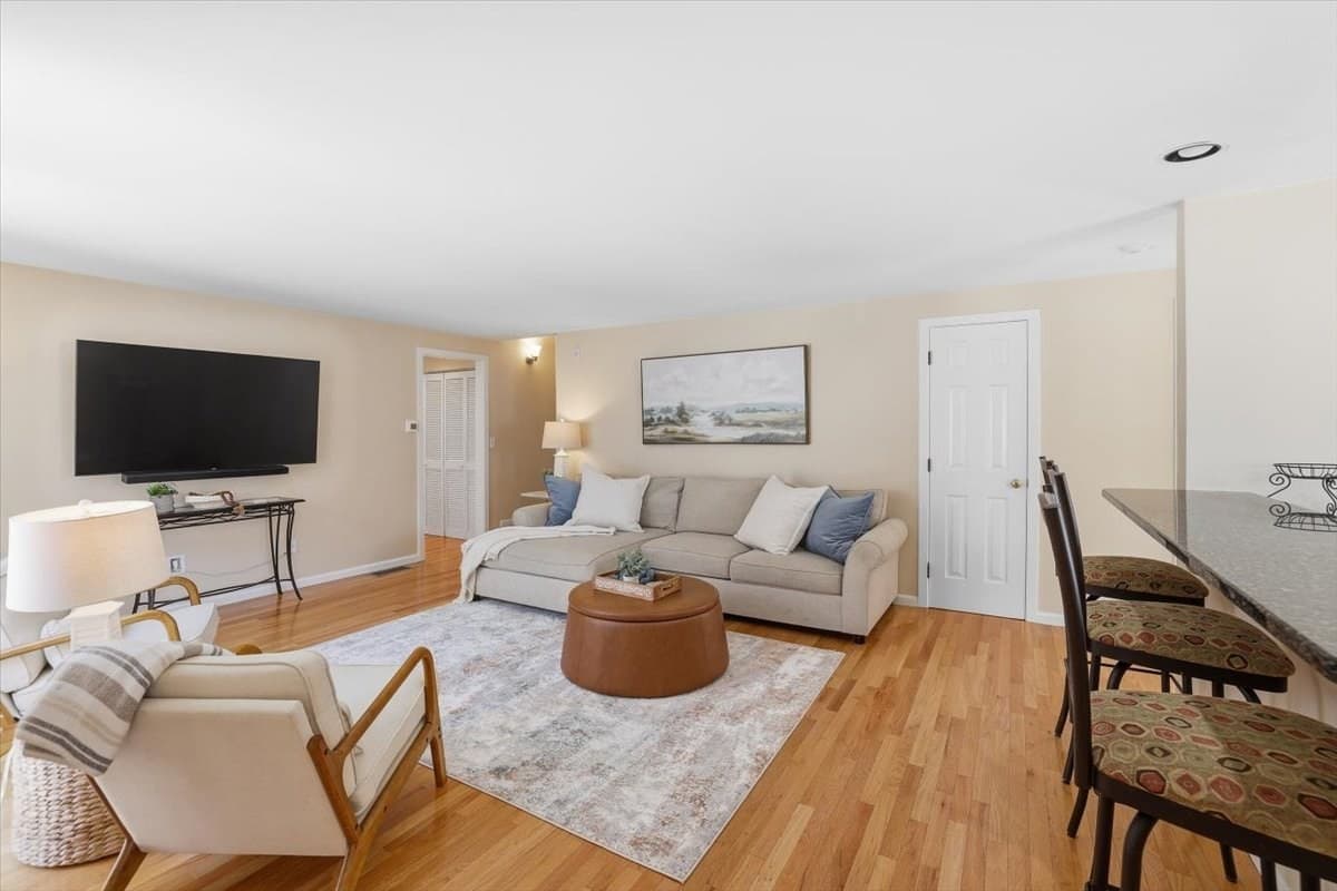 Condominium at 100 Mid-Iron Way # 7027, Mashpee MA 02649, photo 9 of 42