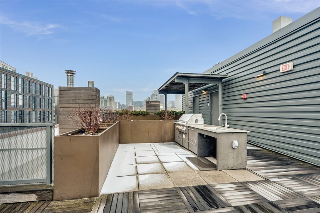 Condominium at 32 Traveler Street # 701, Boston MA 02118, photo 24 of 30