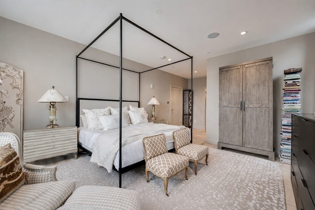 Condominium at 32 Traveler Street # 701, Boston MA 02118, photo 14 of 30