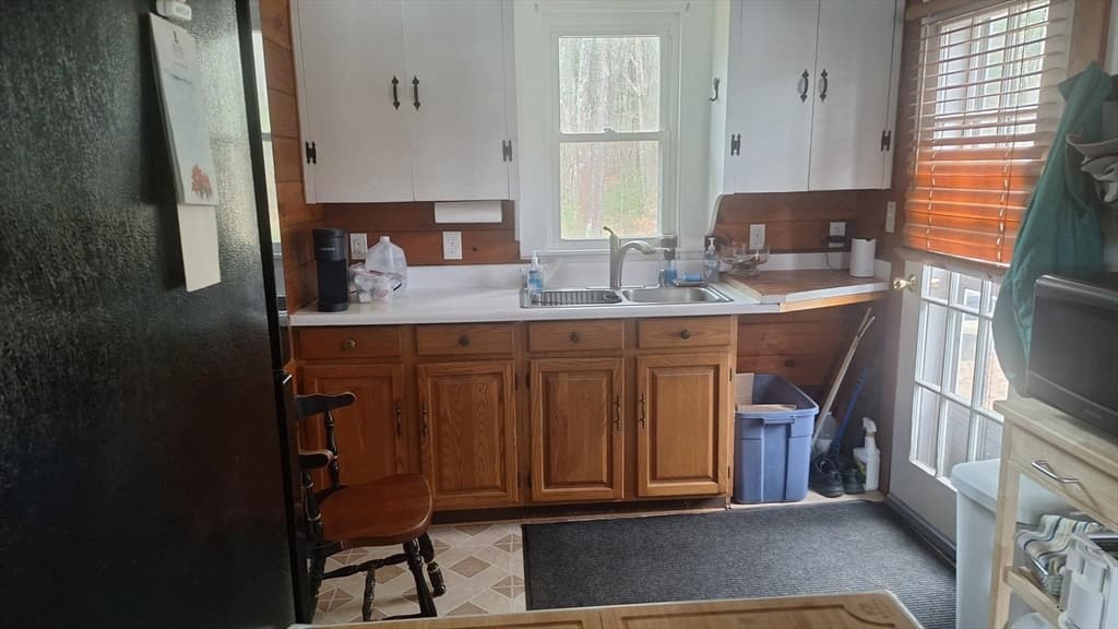 2 Family - 2 Units Side by Side at 99 Lakeshore Dr, Spencer MA 01562, photo 12 of 33