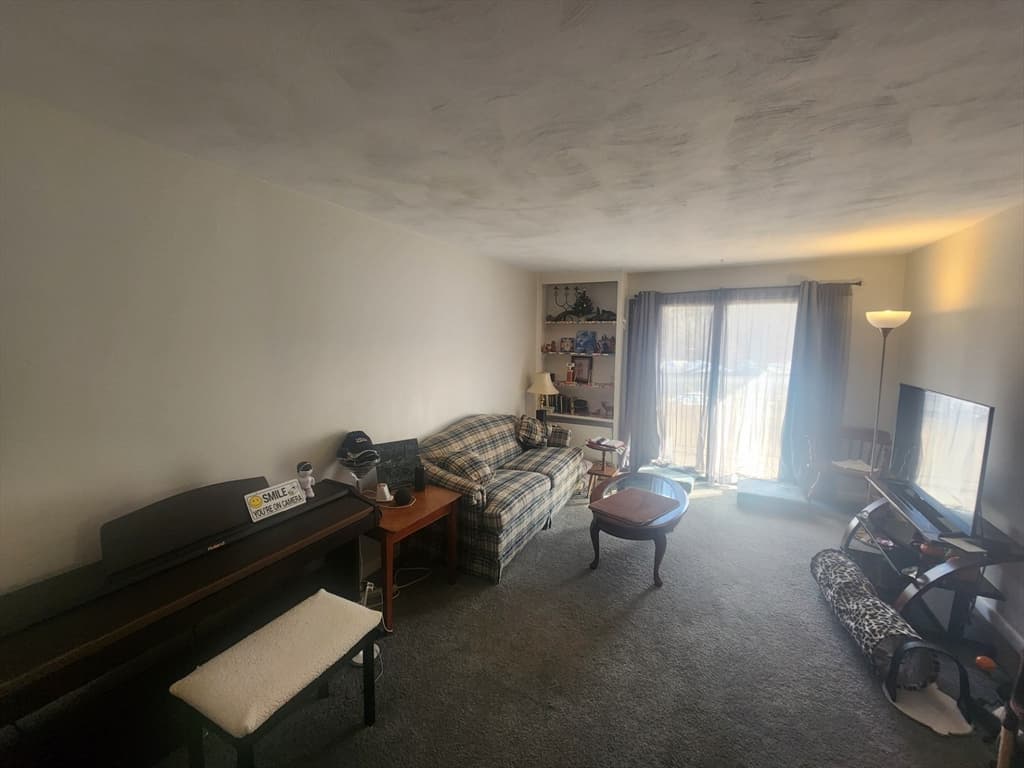Condominium at 176 Maple Avenue # 26, Rutland MA 01543, Rutland, photo 8 of 14