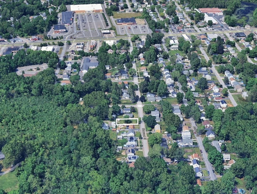 - Glenwood Street, Springfield MA 01119 photo 4
