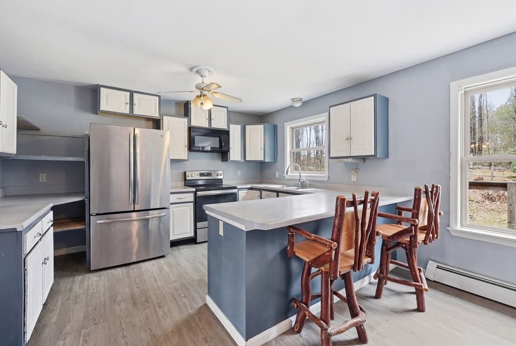 30 Cross St, Douglas MA 01516 photo 2