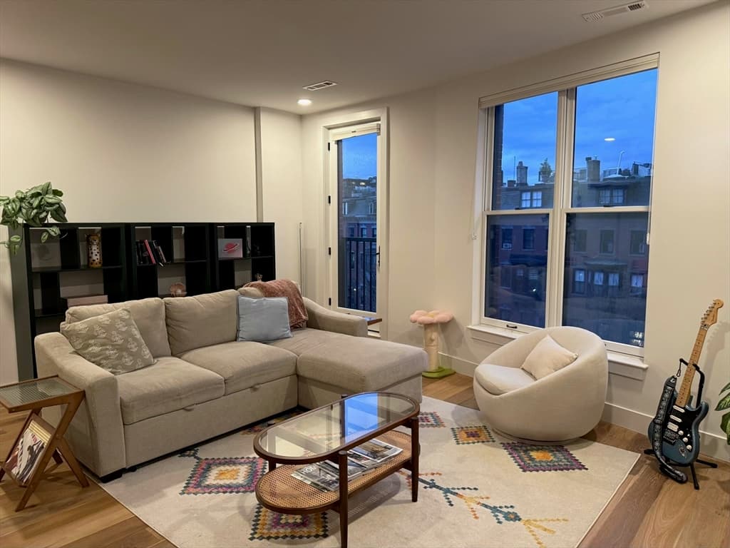 Condominium at 566 Columbus Ave # 404, Boston MA 02118, photo 13 of 34