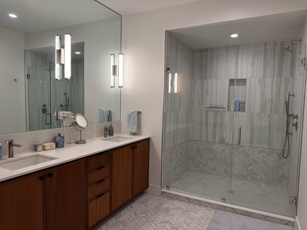 Condominium at 566 Columbus Ave # 404, Boston MA 02118, photo 18 of 34
