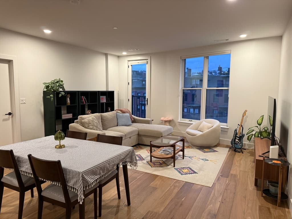Condominium at 566 Columbus Ave # 404, Boston MA 02118, photo 11 of 34