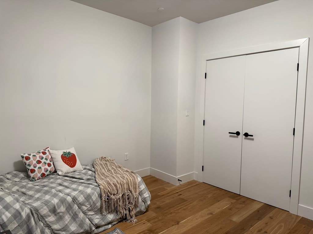 Condominium at 566 Columbus Ave # 404, Boston MA 02118, photo 21 of 34