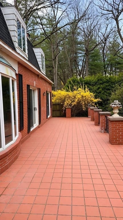 Single Family Residence at 12 Woodland Rd, Westfield MA 01085, photo 7 of 30