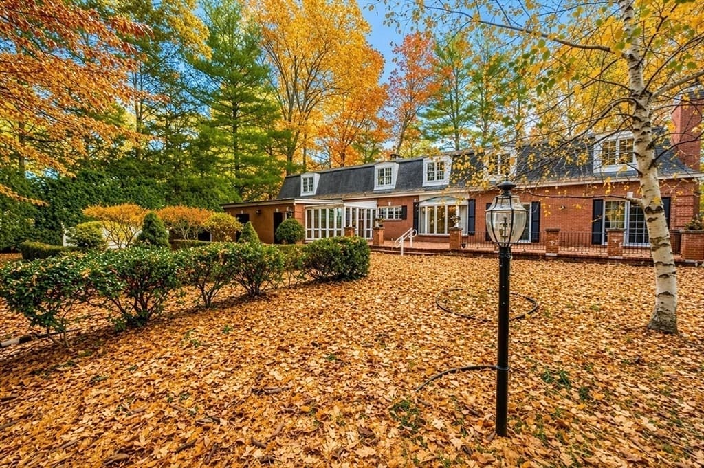 Single Family Residence at 12 Woodland Rd, Westfield MA 01085, photo 5 of 30