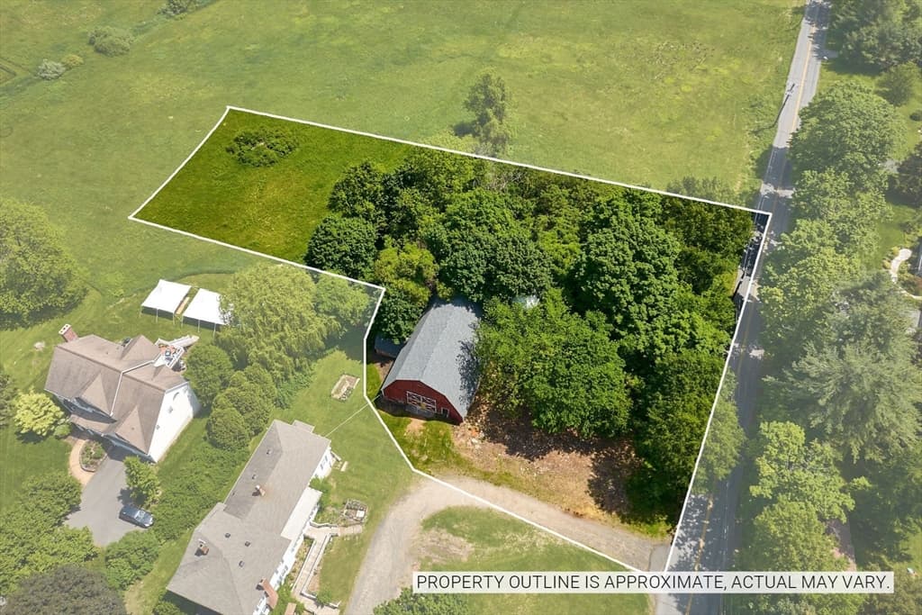 20 Station Road, Amherst MA 01002 photo 3
