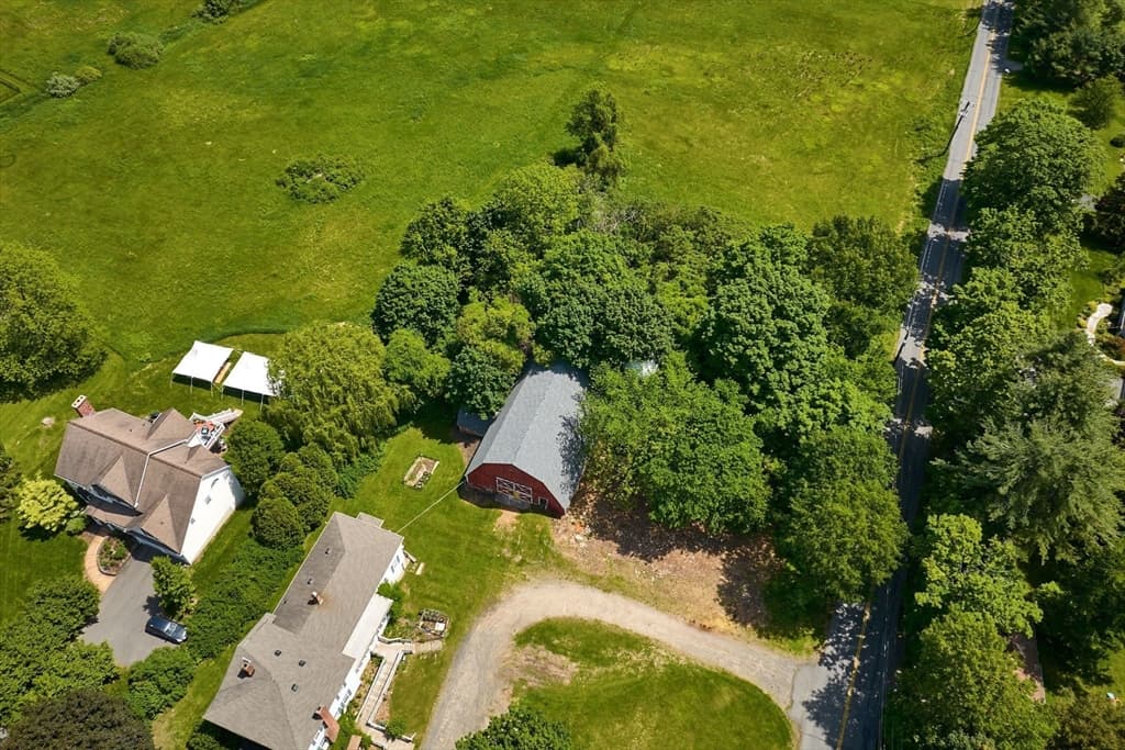 20 Station Road, Amherst MA 01002 photo 4