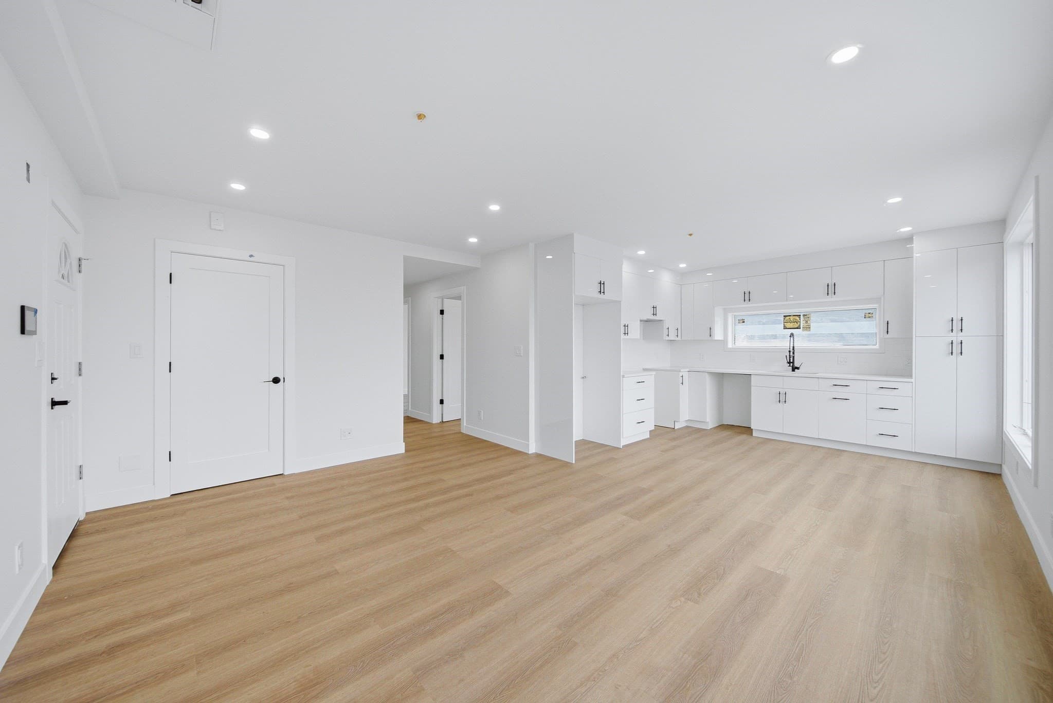 Condominium at 4164 Washington St # 06, Boston MA 02131, Boston, photo 12 of 37