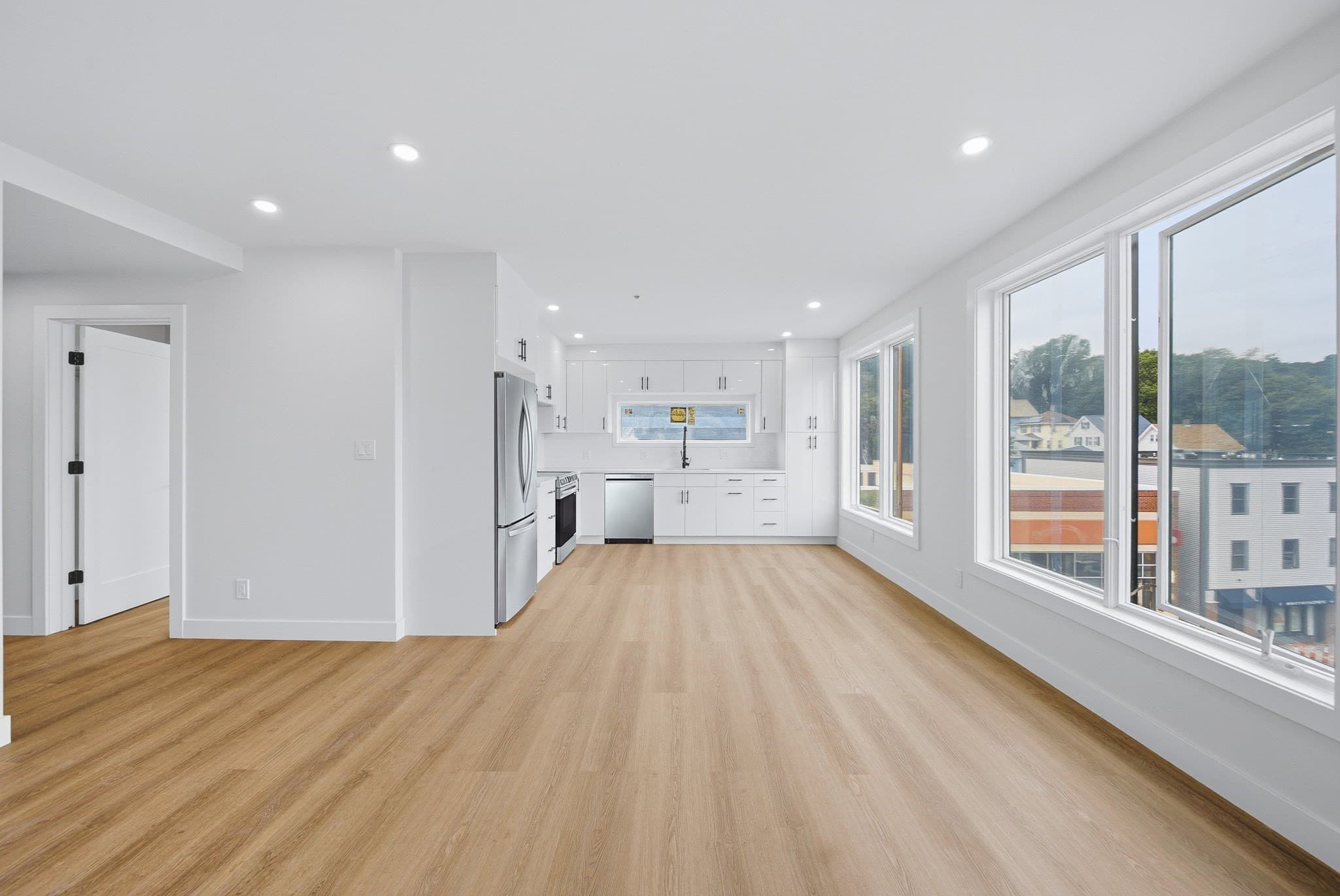 Condominium at 4164 Washington St # 06, Boston MA 02131, Boston, photo 10 of 37