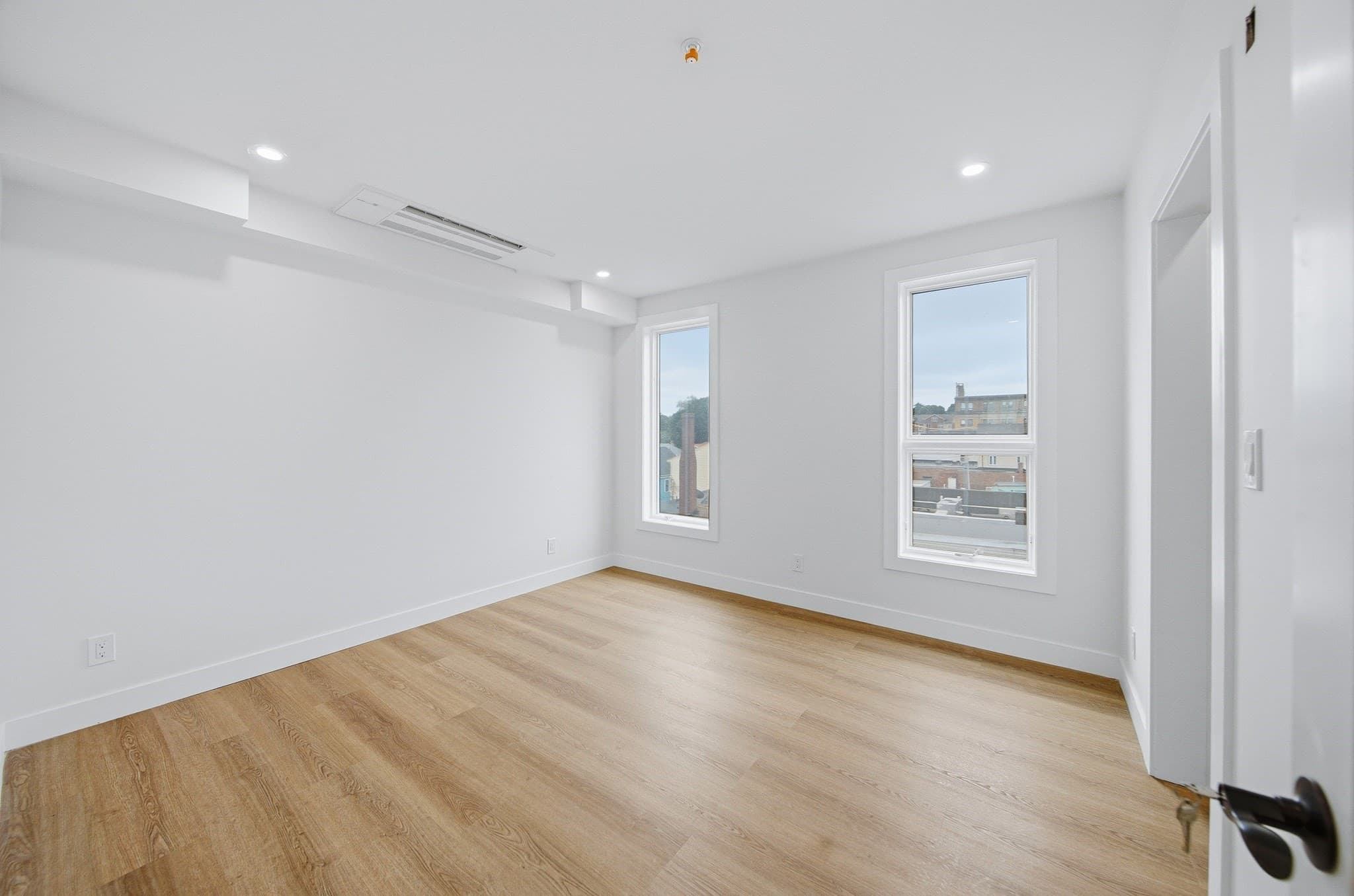 Condominium at 4164 Washington St # 06, Boston MA 02131, Boston, photo 21 of 37