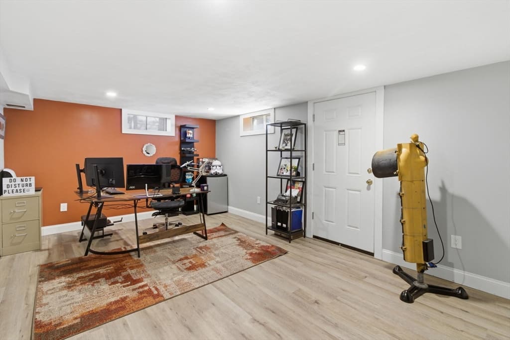 Single Family Residence at 38 White Oak Trl, Barnstable MA 02632, photo 22 of 27