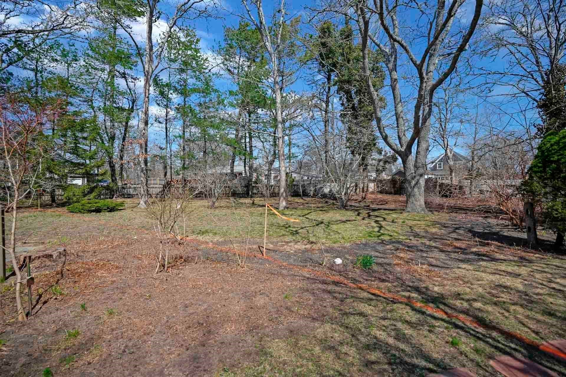 Residential at 15 Chapman La, Edgartown MA 02539, photo 4 of 6
