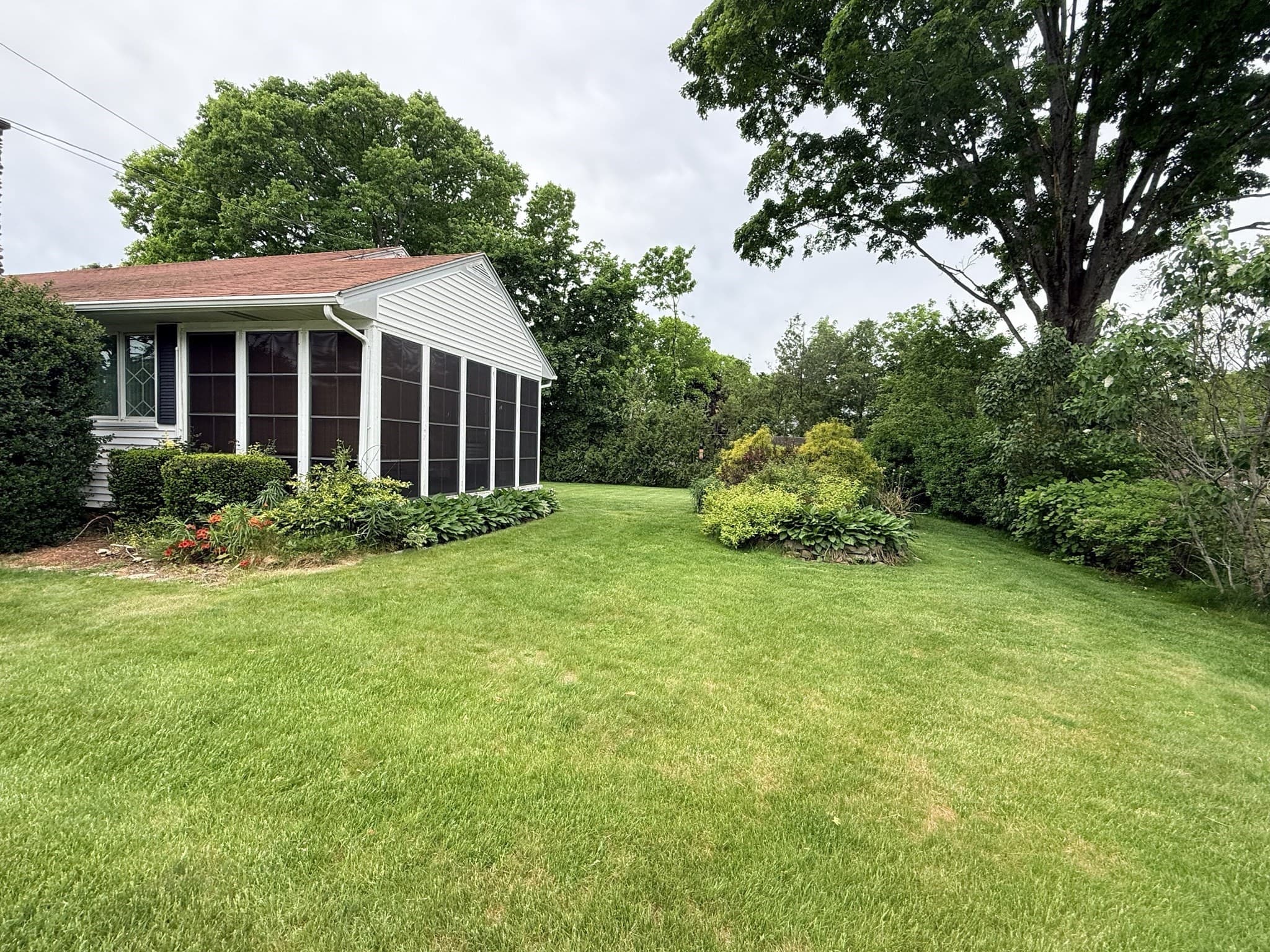 Single Family Residence at 33 Slater Street, Webster MA 01570, photo 10 of 24