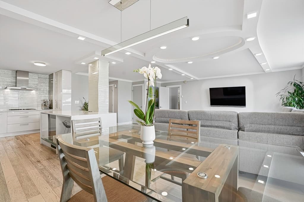 Condominium at 280 Boylston St # 308, Newton MA 02467, Newton, photo 12 of 33