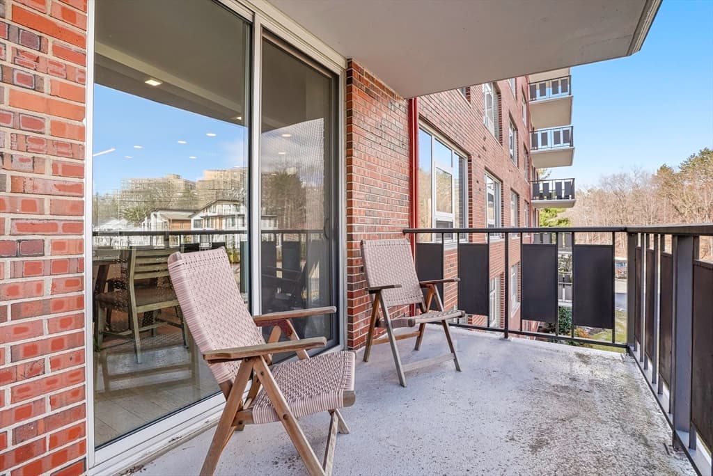 Condominium at 280 Boylston St # 308, Newton MA 02467, Newton, photo 28 of 33