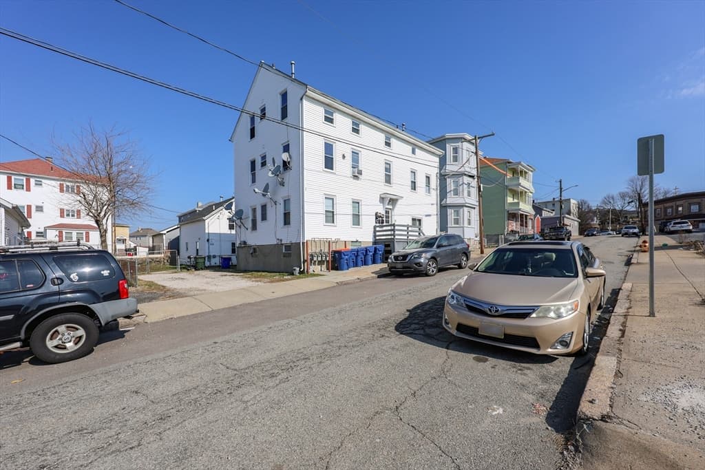 47 Boutwell, Fall River MA 02720