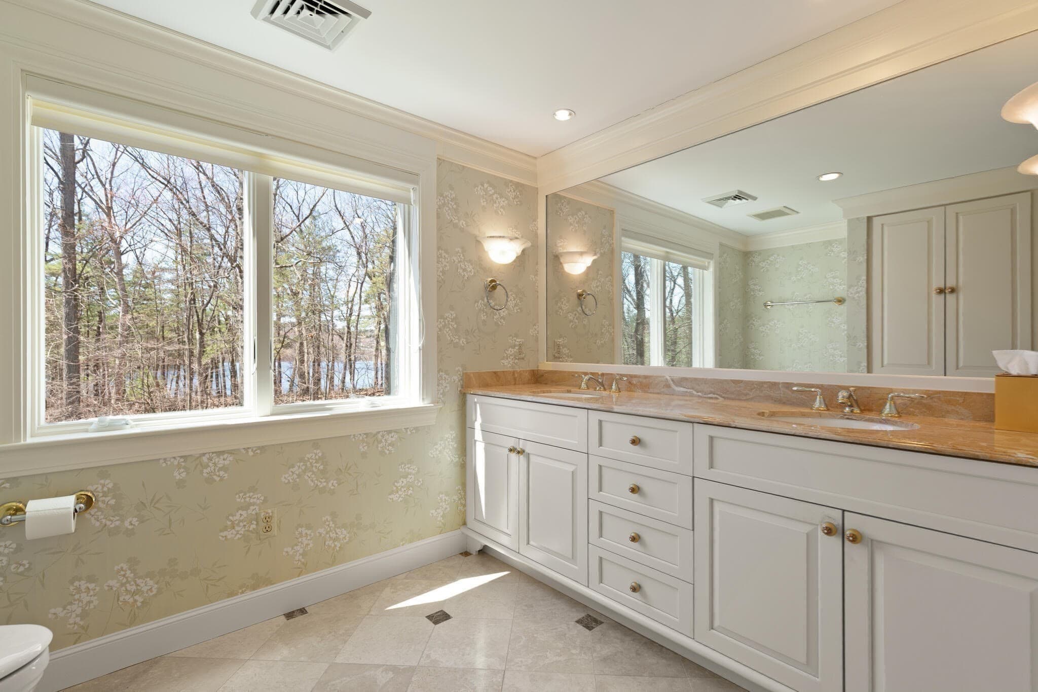 Single Family Residence at 111 Hager St, Marlborough MA 01752, Marlborough, photo 24 of 37