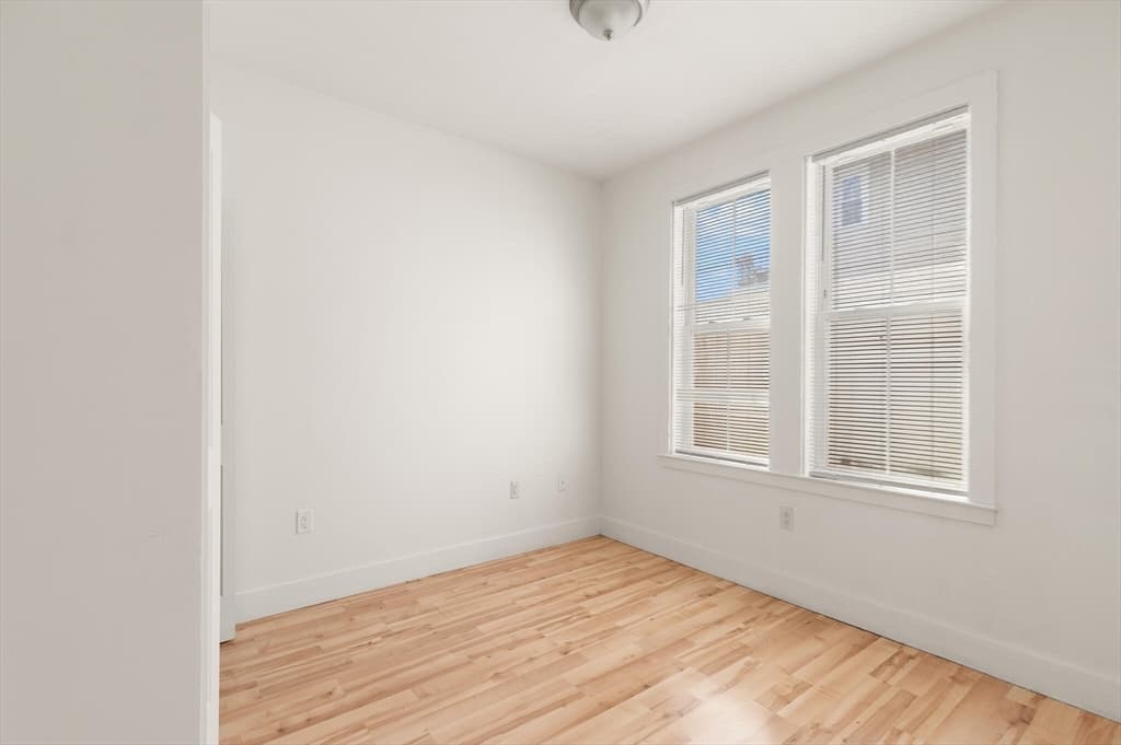 5+ Family - 5+ Units Up/Down at 145 Lewis St, Lynn MA 01902, photo 23 of 32