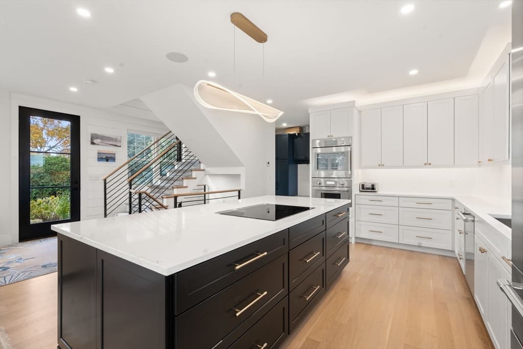 Single Family Residence at 25 West Ave, Marion MA 02738, Marion, photo 11 of 35