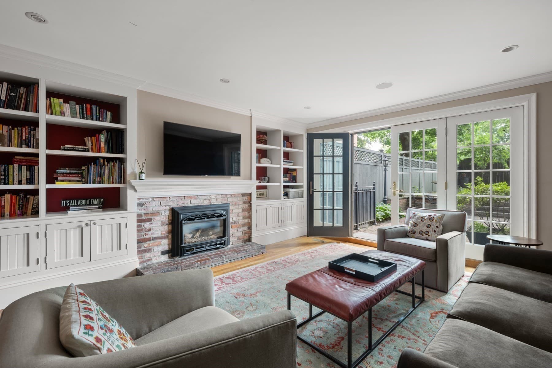 Single Family Residence at 8 Otis Place, Boston MA 02108, photo 13 of 36