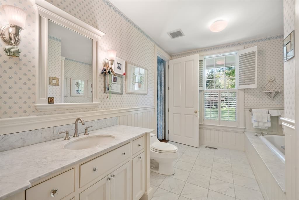 198 Clyde Street, Brookline MA 02467 photo 15