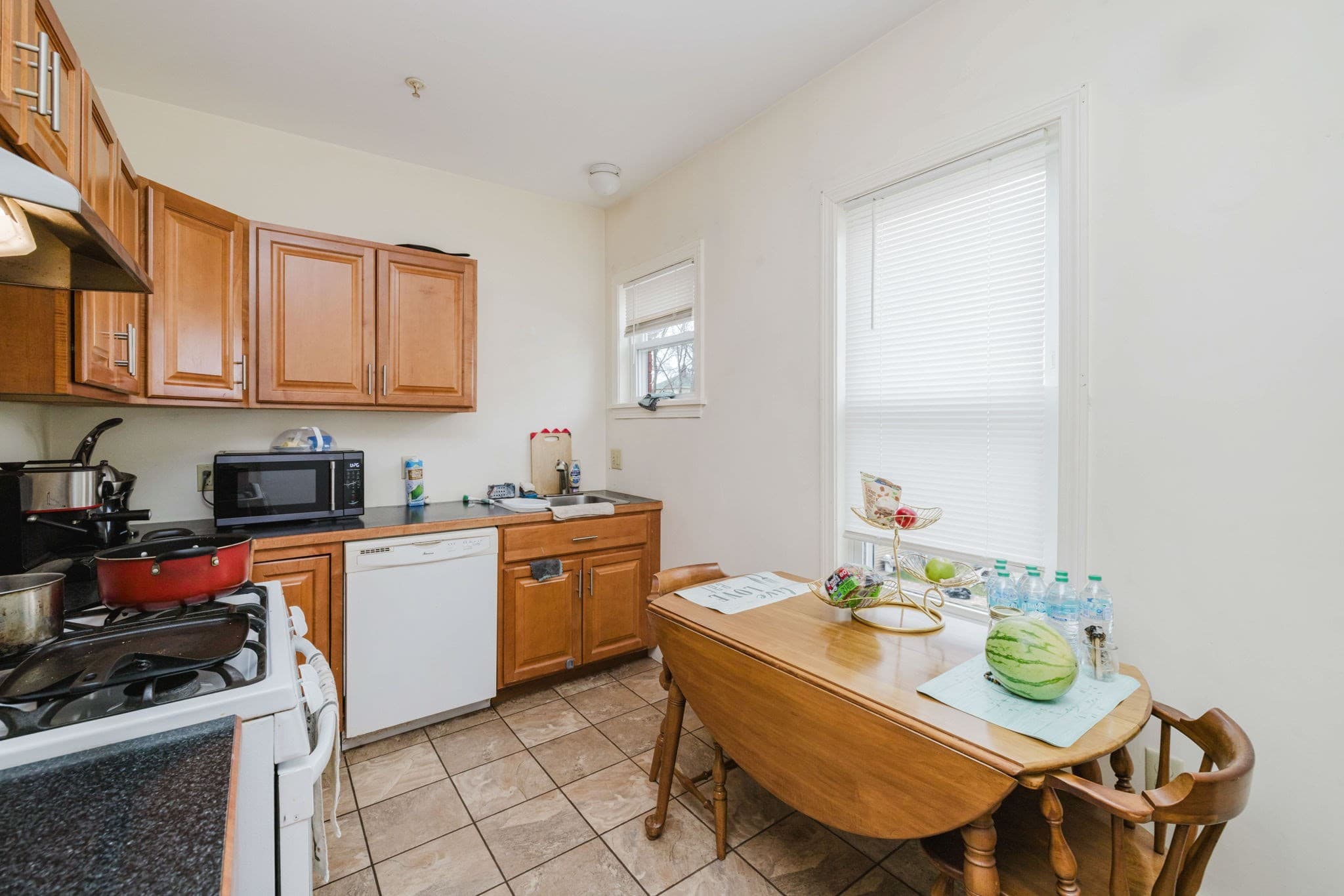 5-9 Family at 1153 1157 Slade, Fall River MA 02721, Fall River, photo 31 of 42