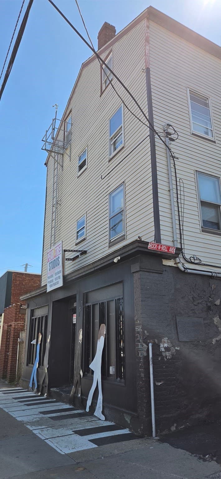 5+ Family - 5+ Units Up/Down at 155 Rodman St, Fall River MA 02721, photo 30 of 32