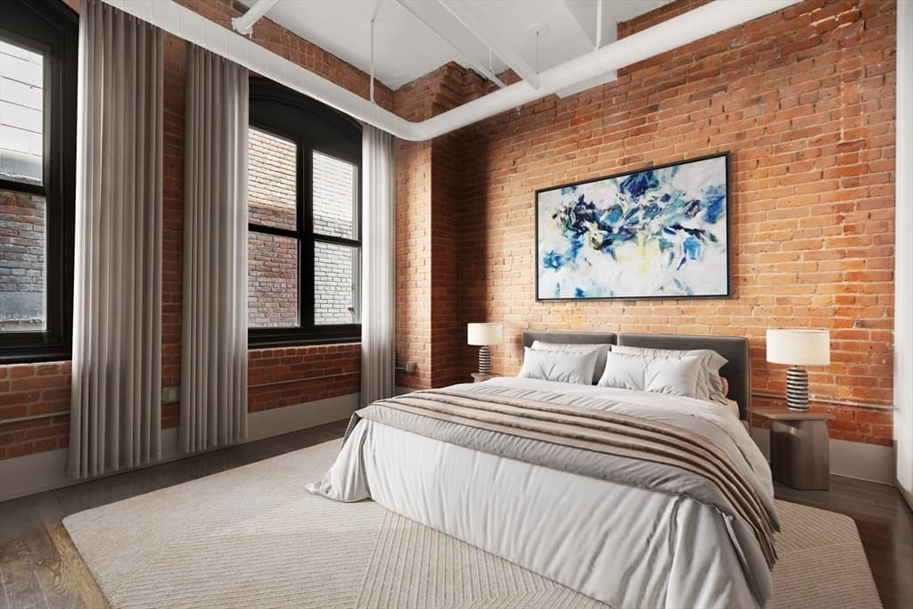 Condominium at 190 High St # 5, Boston MA 02210, photo 7 of 11
