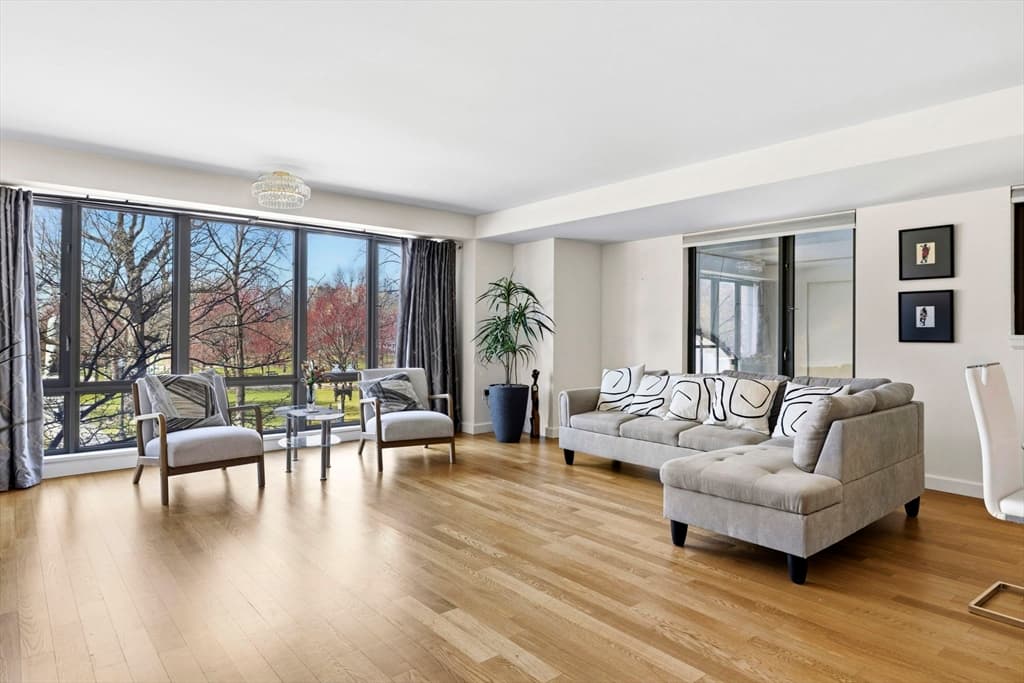Condominium at 165 Tremont St # 301, Boston MA 02111, photo 2 of 25