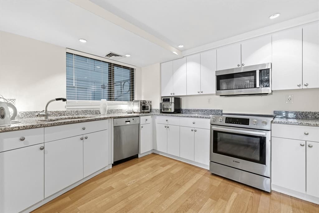 Condominium at 165 Tremont St # 301, Boston MA 02111, photo 12 of 25