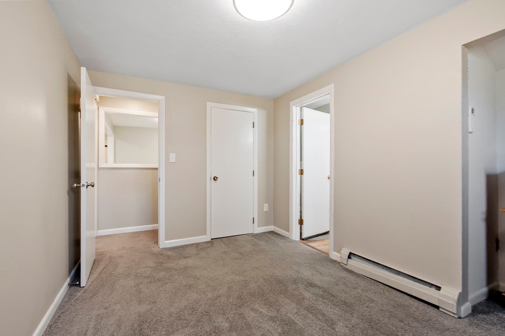 Single Family Residence at 511 E County Rd, Rutland MA 01543, photo 17 of 42