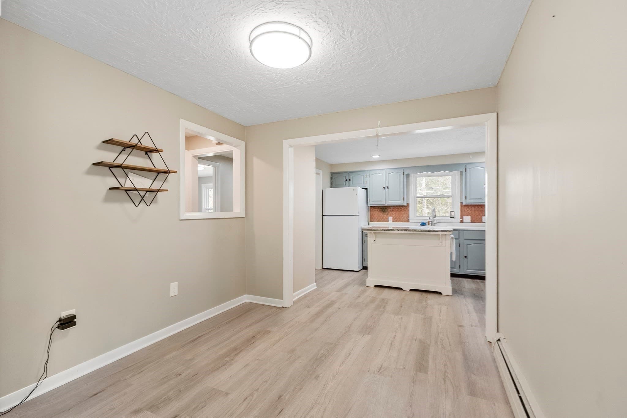 Single Family Residence at 511 E County Rd, Rutland MA 01543, photo 10 of 42