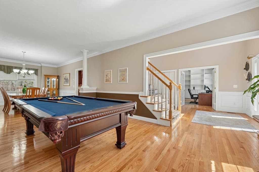 Single Family Residence at 320 Lincoln Circle, Northbridge MA 01534, Northbridge, photo 6 of 42