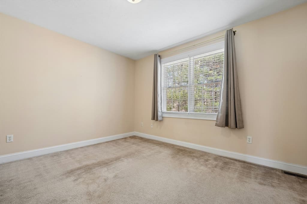 Single Family Residence at 320 Lincoln Circle, Northbridge MA 01534, Northbridge, photo 32 of 42